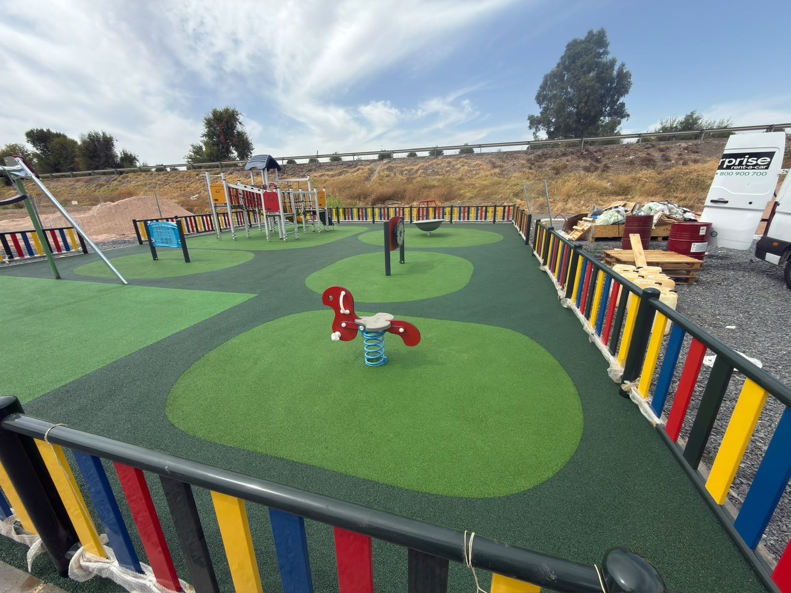 Parque infantil instalado por URBANHOODS